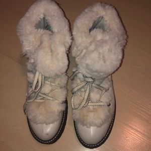 Super cute winter boots!